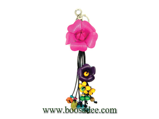 leather flowers keychain